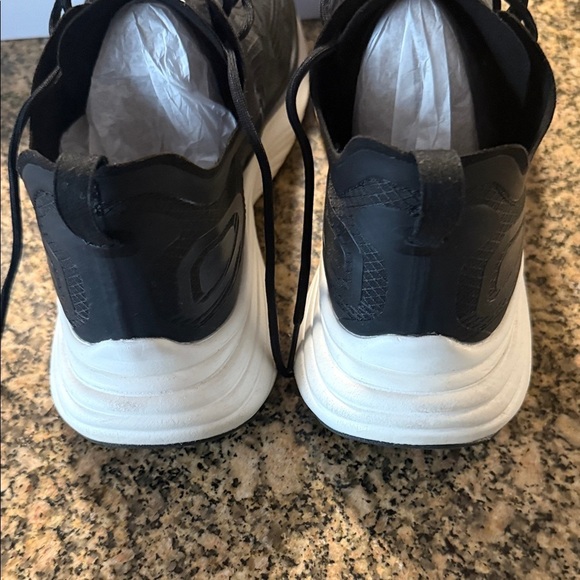 APL Men's Streamline Black and White Shoes - Picture 4 of 12